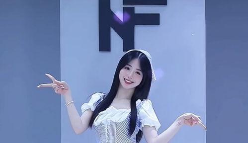 吃瓜学妹御姐,揭秘网络红人的魅力与争议