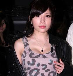 台湾女星吃瓜视频播放,瓜田李下，真相几何？