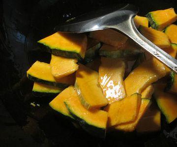 瓜能和茄子一起吃吗,瓜与茄子同食的饮食搭配探讨